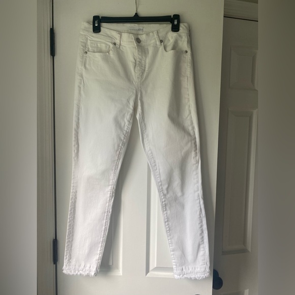 Loft Modern Skinny White Jeans with Frayed Hems Size 6/28 - Picture 1 of 8